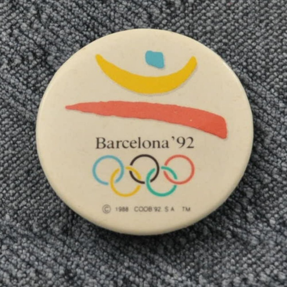 Barcelona 1992 Summer Olympics button pinback pin Spain